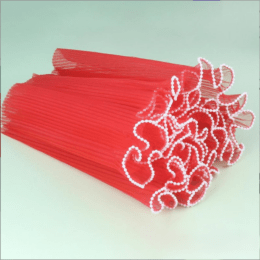 Συσκευασία Λουλουδιών με Κόκκινο Πέπλο